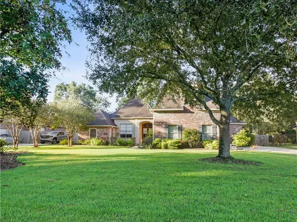 1068 Whitetail Dr, Mandeville, LA 70448