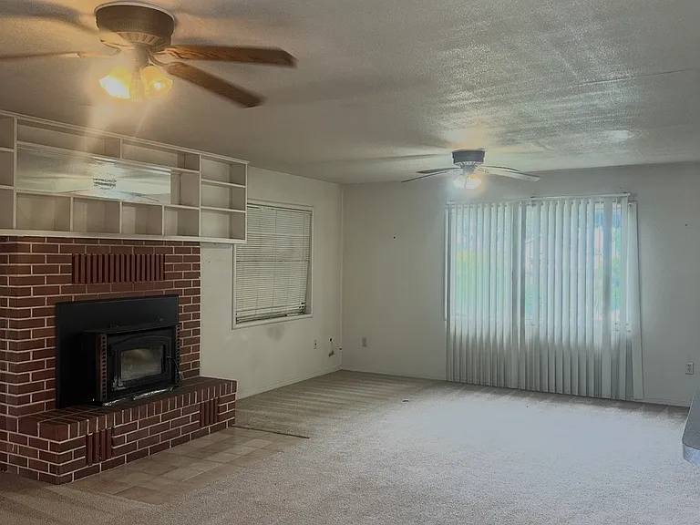 9719 E Harney Ln — Photo 9