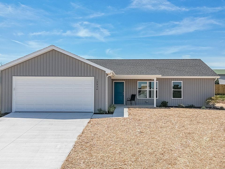1st image of 13934 Persimmon Ln