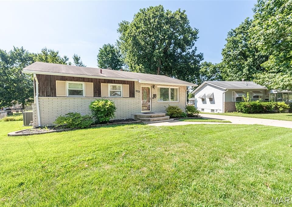 1680 Tyson Dr, Florissant, MO 63031 | Zillow