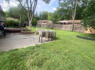 5929 Lee Cir, Lincoln, NE 68506
