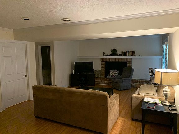 3rd image of 1200 Mashie Ln
