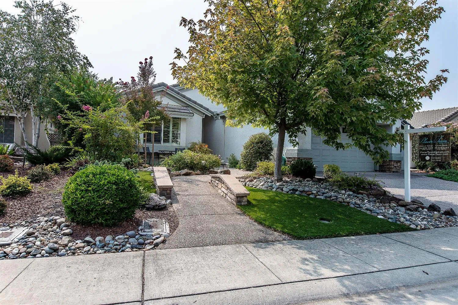 2048 Gatehouse Ln photo 1