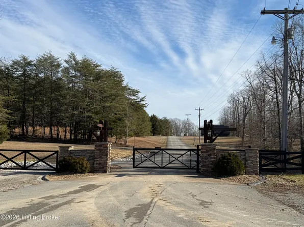 331-2 Oakland Hills Blvd, Leitchfield, KY 42754