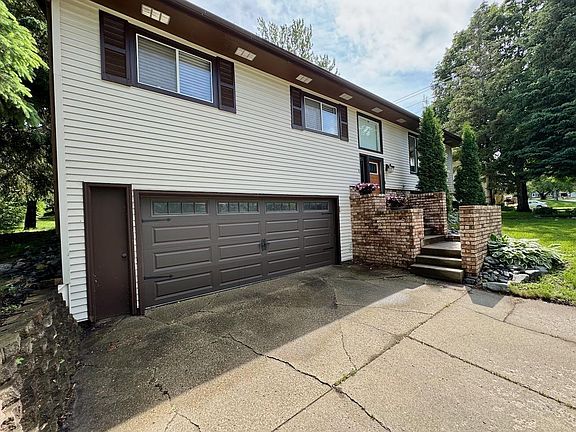 4th image of 1502 Terrace Dr