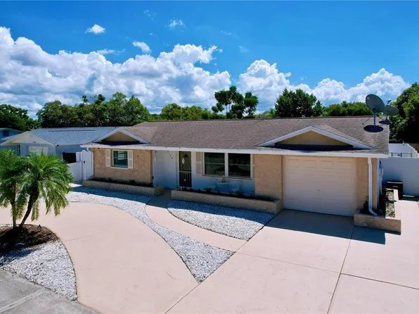 7114 Mayfield Dr, Port Richey, FL 34668