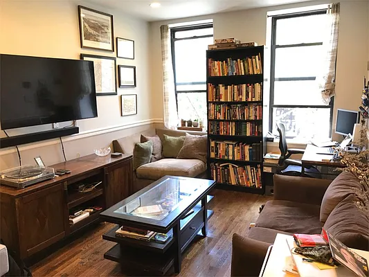 Rented by Mdays Realty | media 3