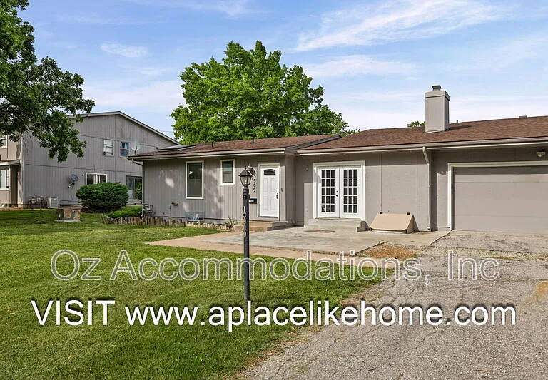 13909 Falkirk Cir — Photo 4