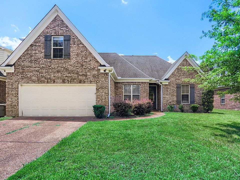 1st image of 7935 Country Lake Dr