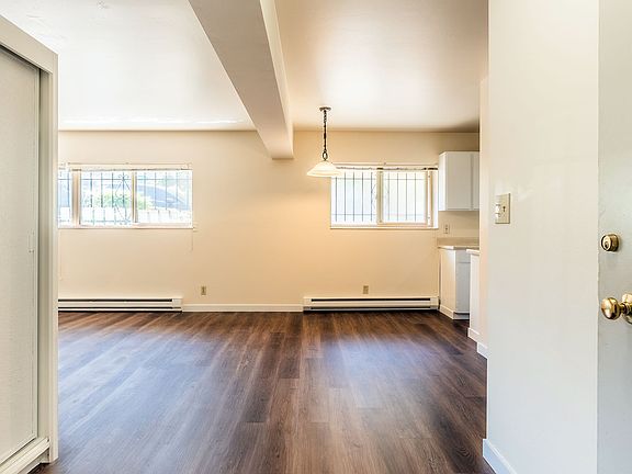 3rd image of 401 Boylston Ave E #1-001