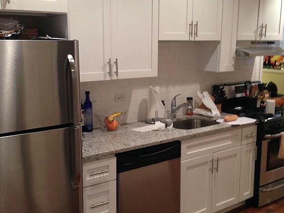 2nd image of 1829 W Leland Ave #G