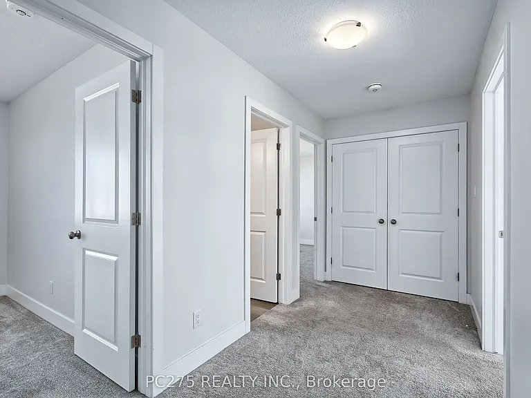 31 Ashberry Pl — Photo 17