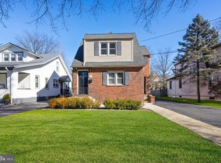 27 8th Ave, Haddon Heights, NJ 08035
