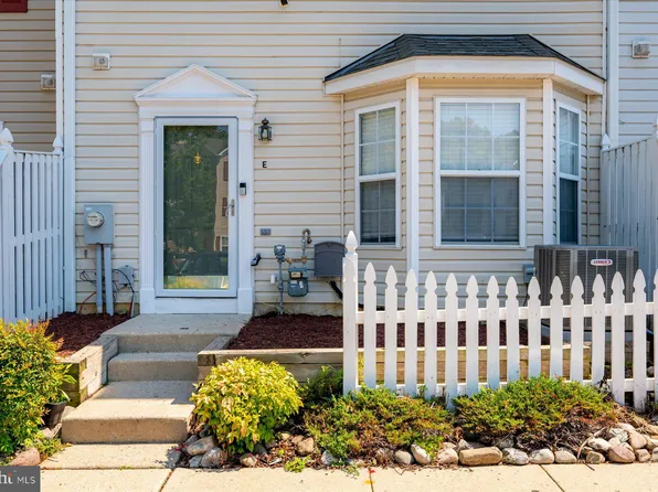 50 Amberstone Ct APT E, Annapolis, MD 21403
