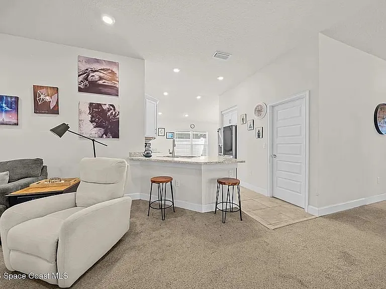 695 Lantana St — Photo 10