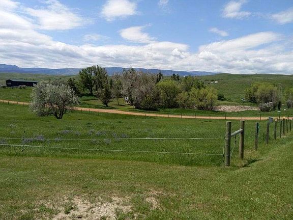 5th image of 51 Spur Ln