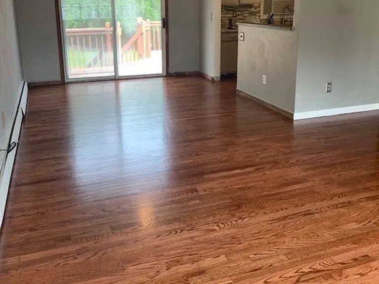 313 Horseshoe Ln — Photo 2