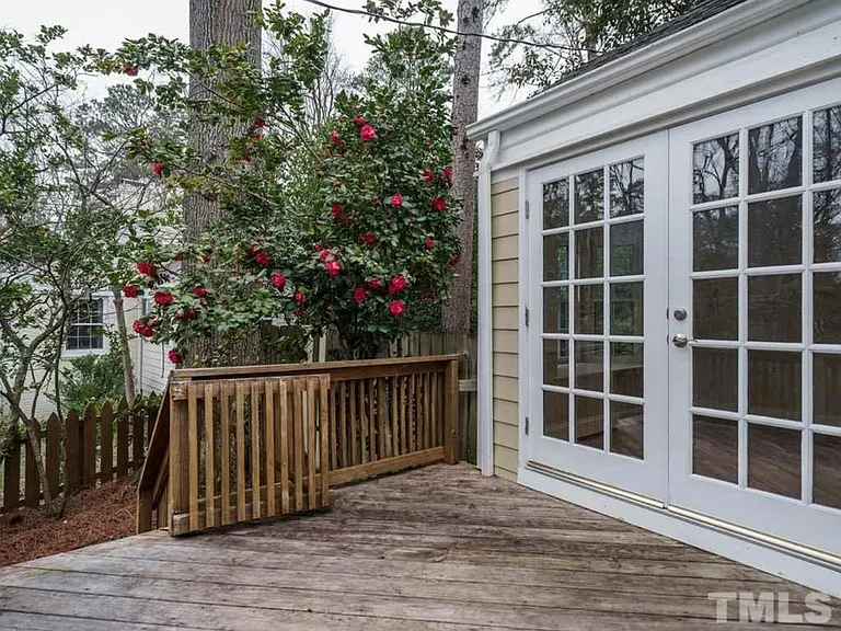 Front deck