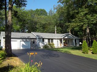 7111 Huntington Dr, Oscoda, MI