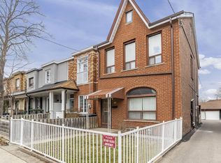 209 Clinton St #A, Toronto, ON M6G2Y4