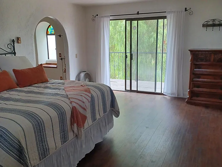 2910 Hill Valley Dr — Photo 20