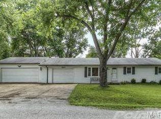 18 Maple St, Saint Peters, MO 63376