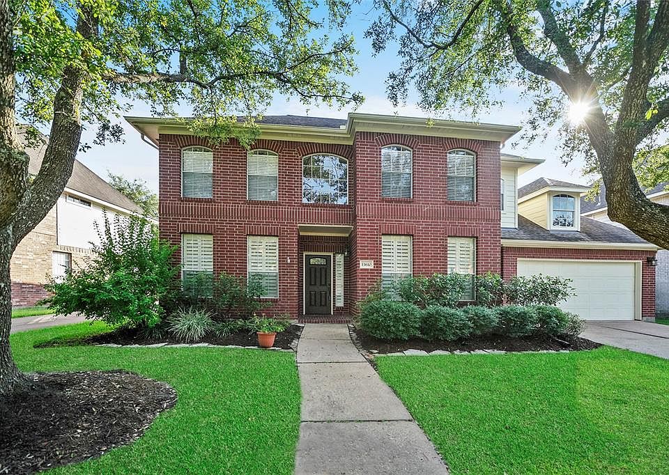 1st image of 13610 Country Green Ct