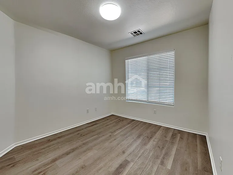 8417 W Hilton Ave — Photo 12
