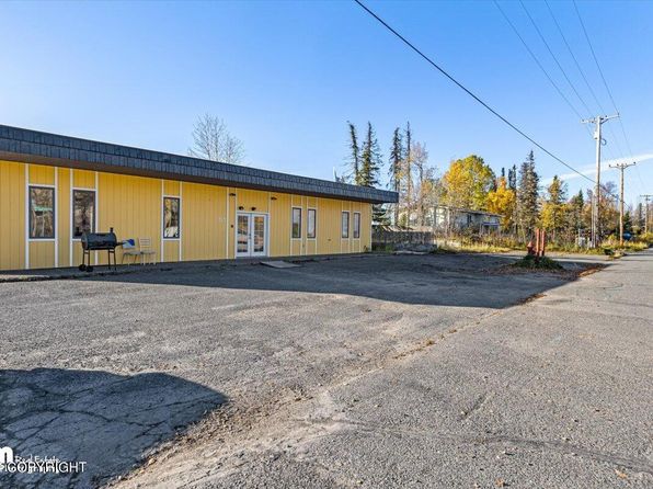 513 Peninsula Ave, Kenai, AK 99611