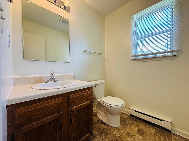 355 Wakeman Ct NE — Photo 14
