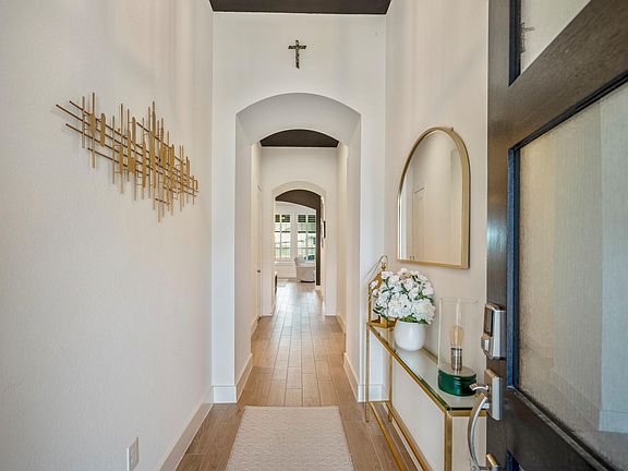 4th image of 21433 Flora Springs Ln