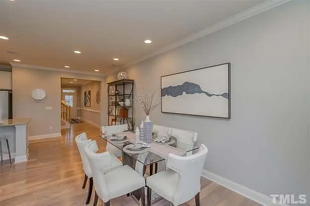 1009 Brennan Green Ct — Photo 3