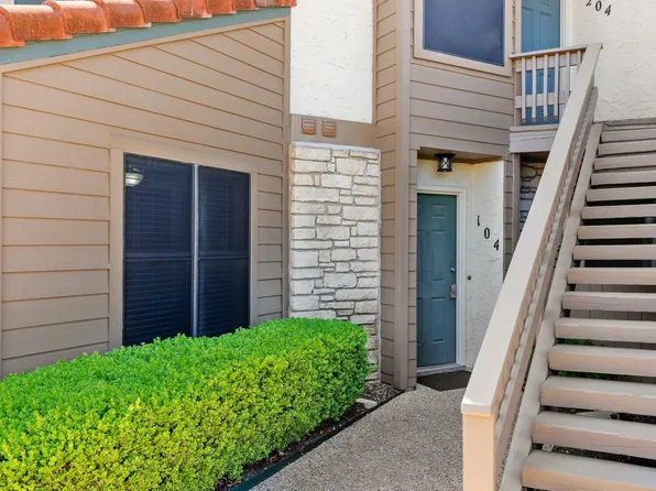 509 Short Circuit #104 Drive, Horseshoe Bay, TX 78657