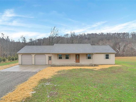 2nd image of 3095 Darlington Dr