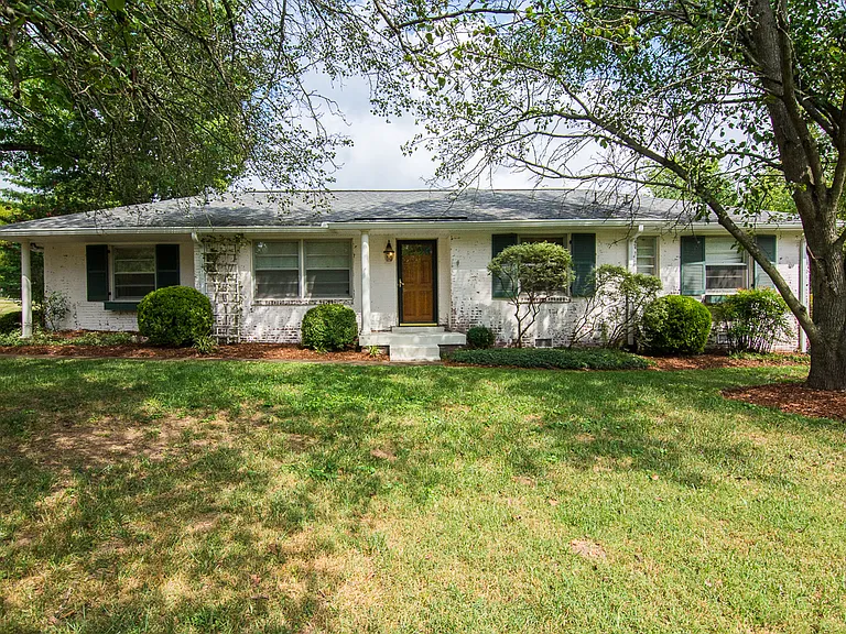 5121 Wilmar Dr — Photo 1