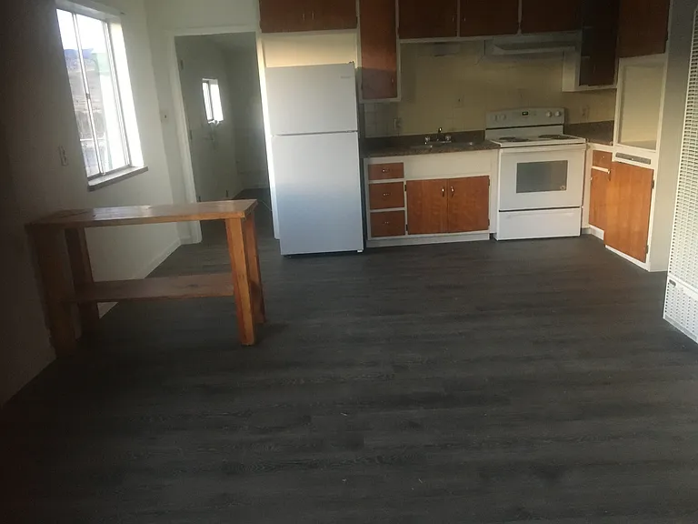 3720 Suhre St #B — Photo 7