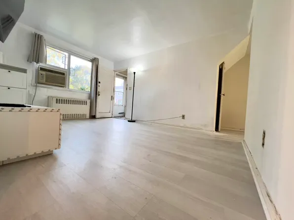 216-25 73rd Avenue image 20 of 32