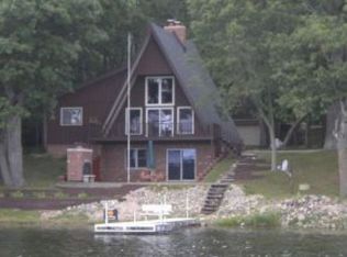 W7047 Oakwood Dr, Wautoma, WI 54982