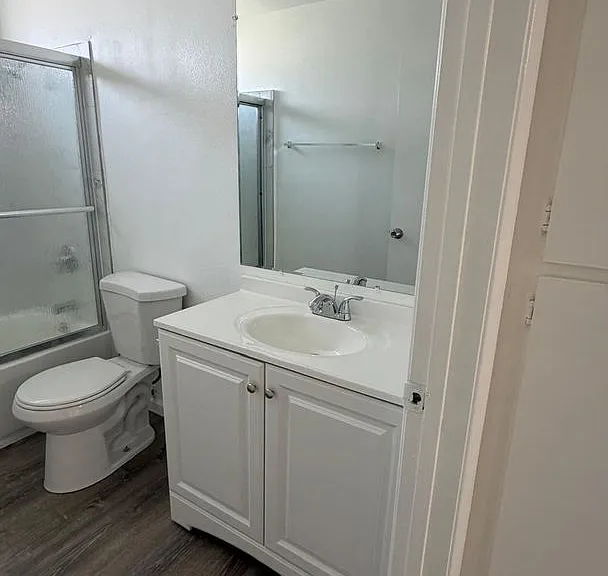 14837 Erwin St — Photo 14