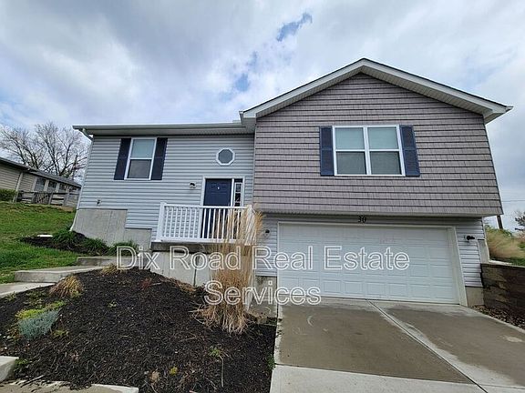 4th image of 30 Leah Ct