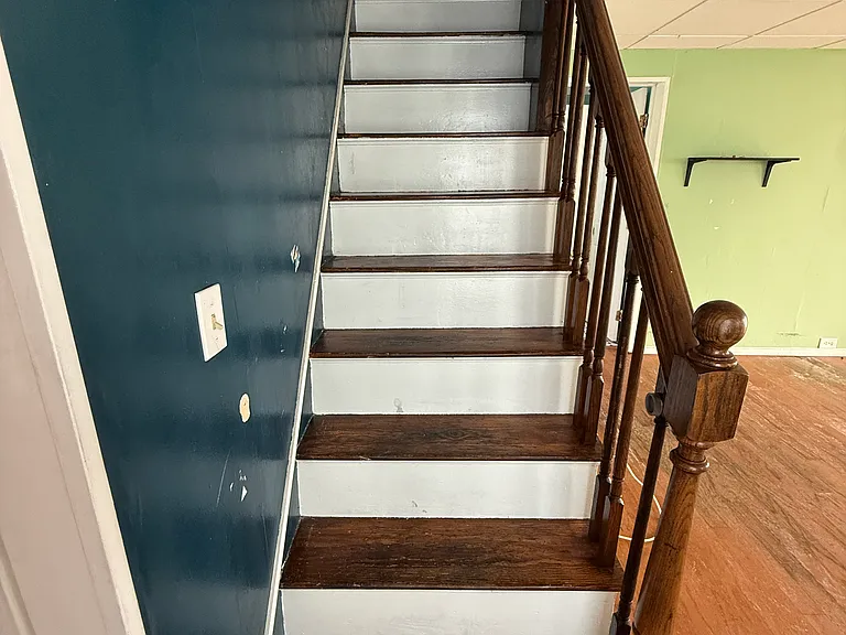 52 Crest Ave — Photo 9