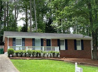 4076 Green Oak Dr, Doraville, GA 30340