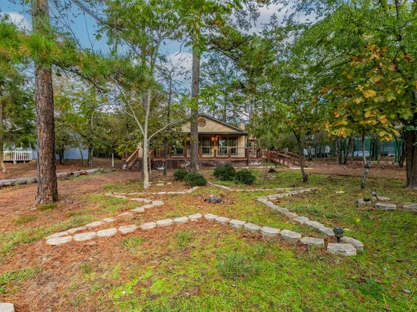 328 Wildwood Trl, Holly Lake Ranch, TX 75765