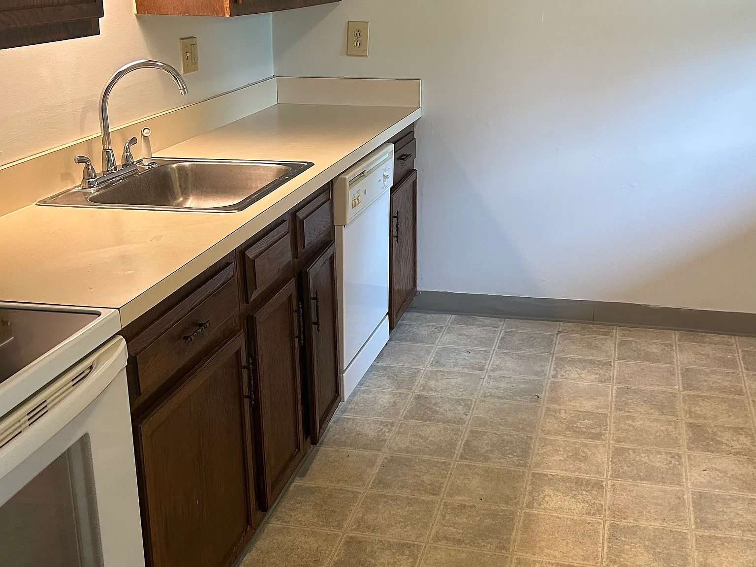 1 bed, 600 sqft, $1,700 — Photo 3