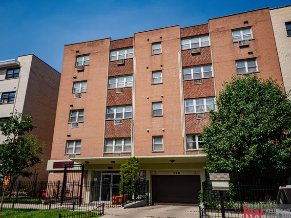 5950 N Kenmore Ave APT 208, Chicago, IL 60660