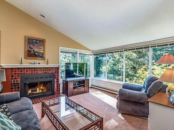 2nd image of 5801 NE Voyage Ave APT 39