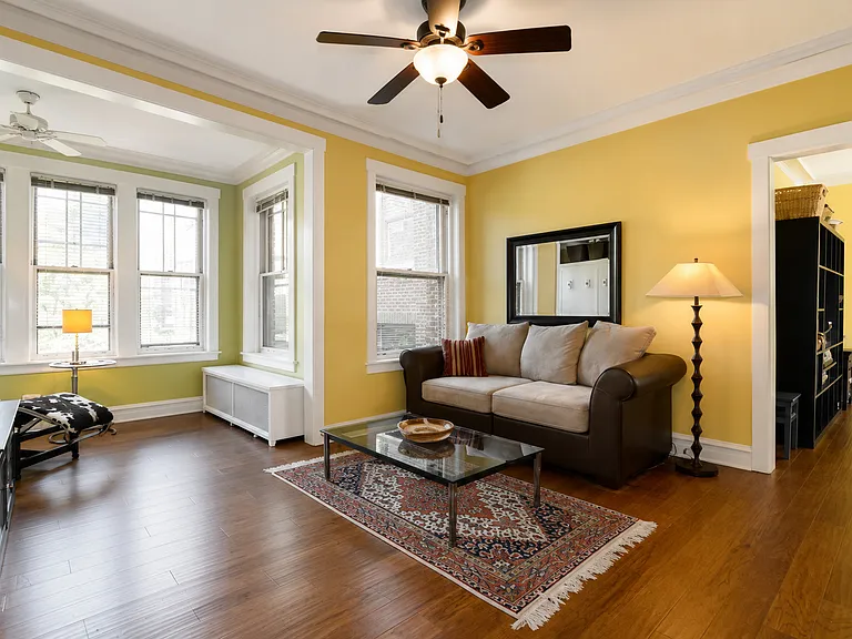 751 W Brompton Ave #2E — Photo 5