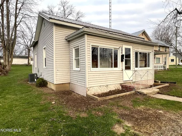 512 N 7th St, Upper Sandusky, OH 43351