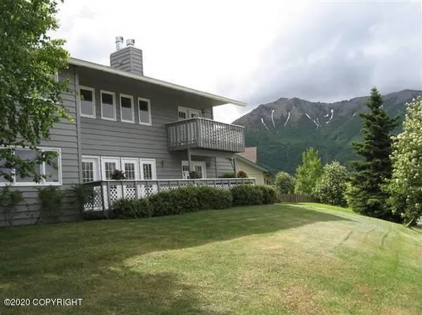 19231 Adak Cir, Eagle River, AK 99577