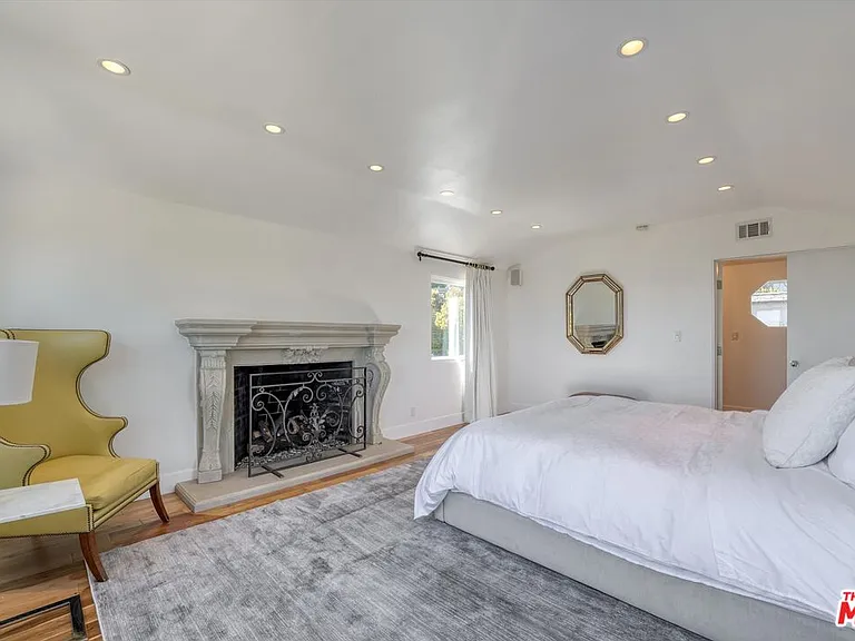 1300 Summitridge Dr — Photo 12